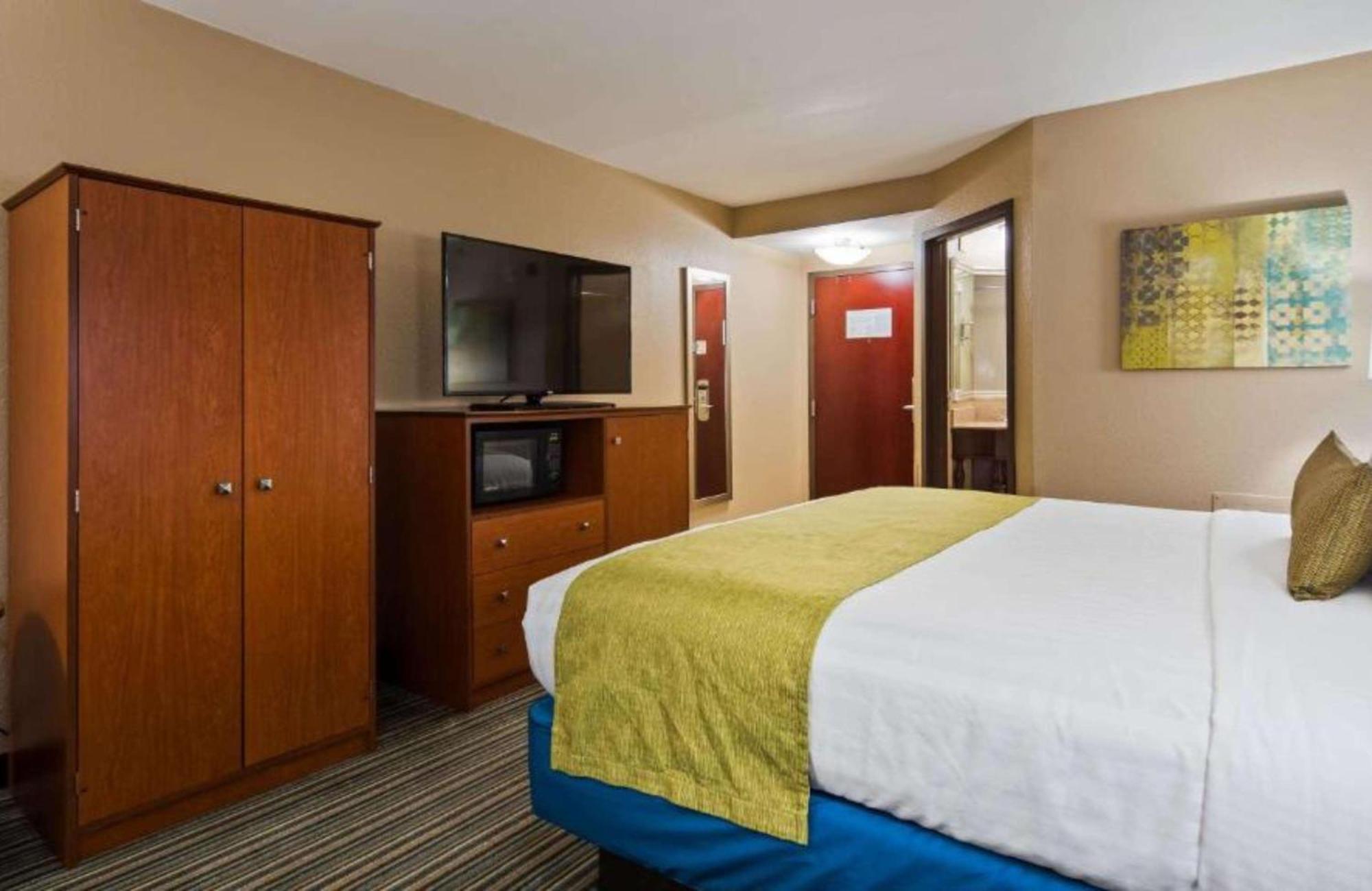 Best Western Eagles Inn Morehead Eksteriør billede